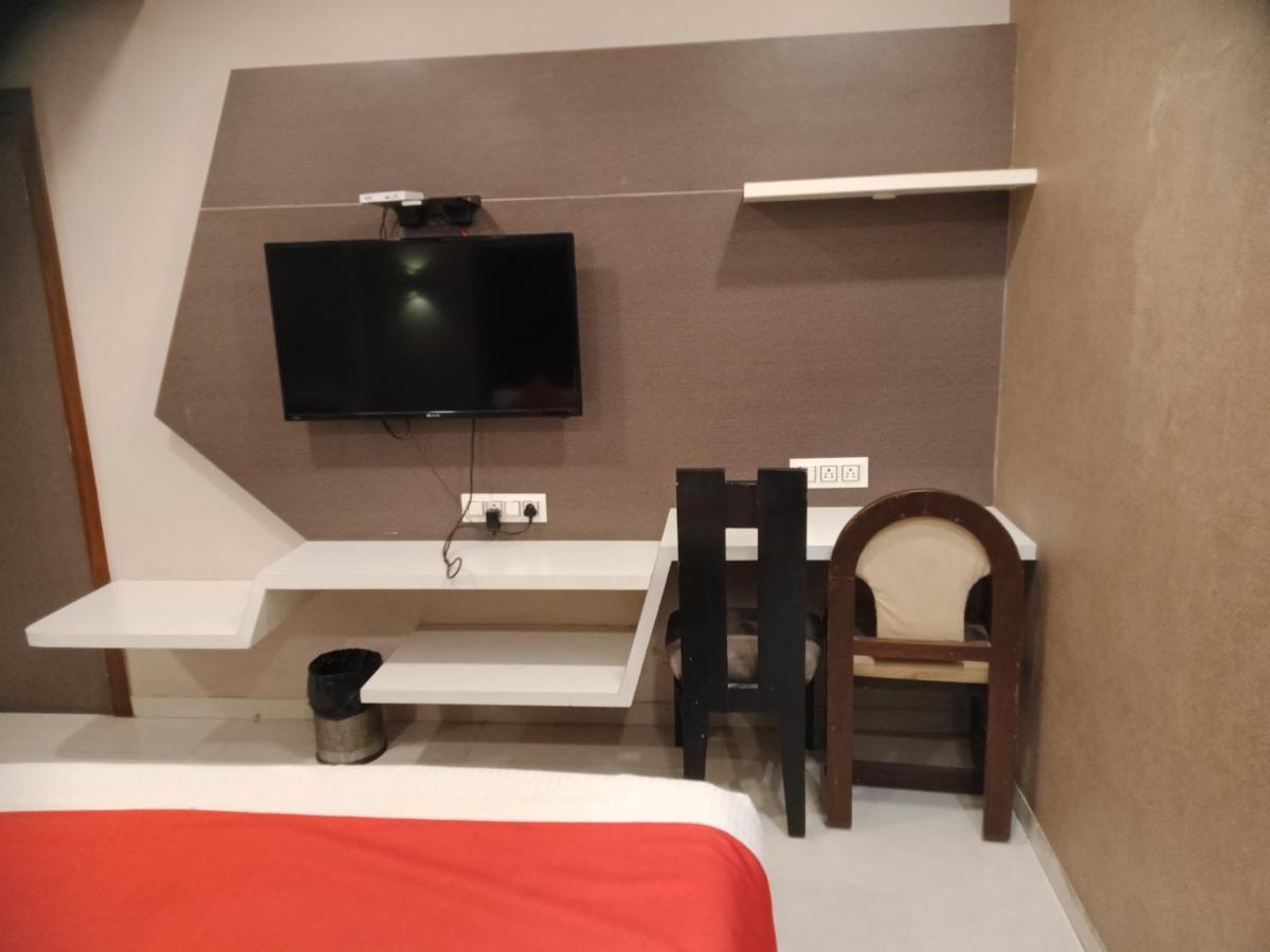 Hotel Airport Inn One Ahmedabad Luaran gambar